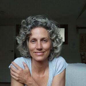 Portrait photo of yoga teacher maria kirsten.