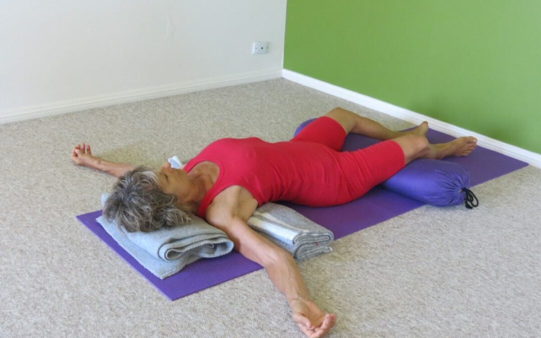 Five Minute Yoga Poses: Mountain Brook Pose